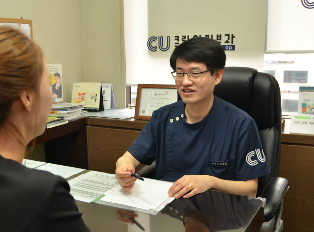 일산 남상호 원장 상담2.jpg
